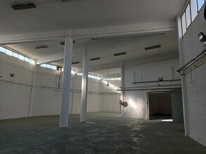 Local d'activités dans Marseille à vendre Photo intérieure– Image 2 sur 9