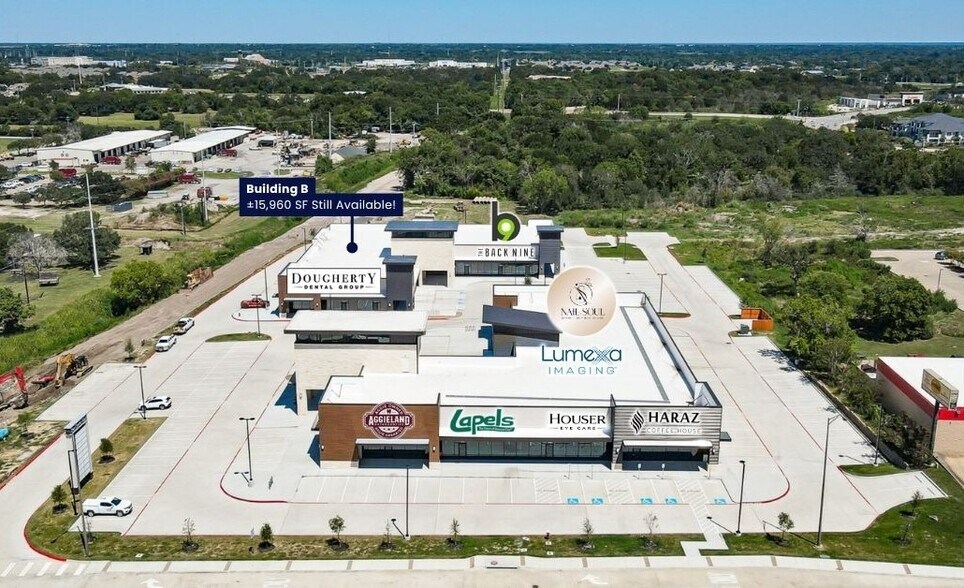2709 Texas Ave, College Station, TX à louer - Photo de l’immeuble – Image 1 sur 20