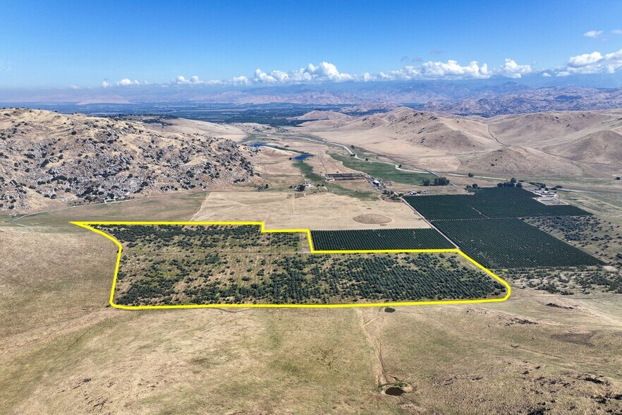 E. Myer Drive, Exeter, CA à vendre - Photo principale – Image 1 sur 12