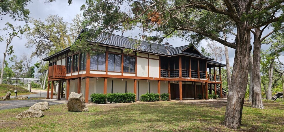 1606 3rd Ave SE, Steinhatchee, FL à vendre - Photo de l’immeuble – Image 3 sur 82