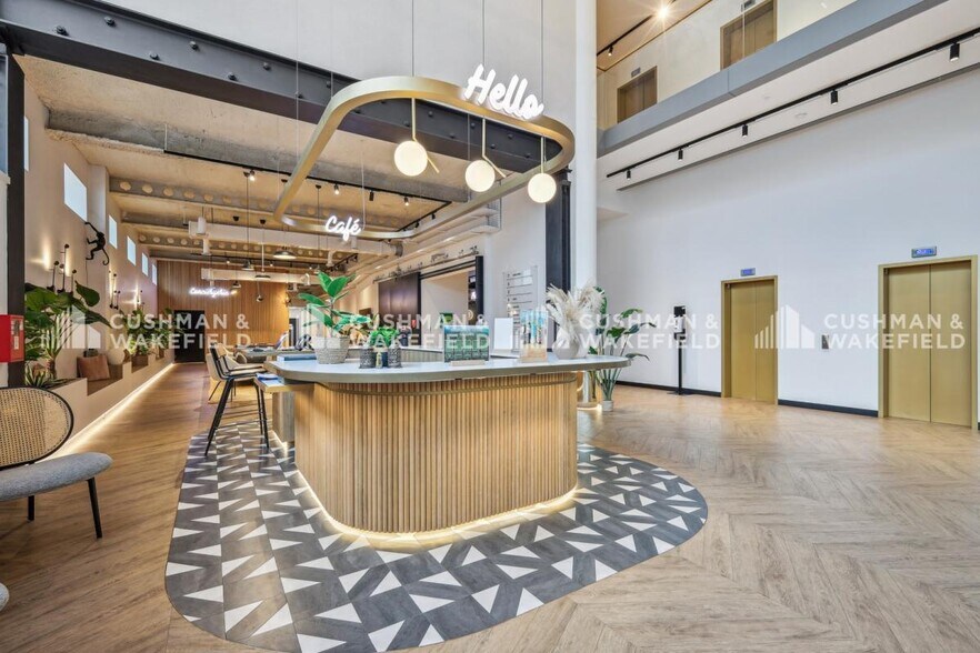 Bureau dans Issy-les-Moulineaux à louer - Hall d’entrée – Image 3 sur 13