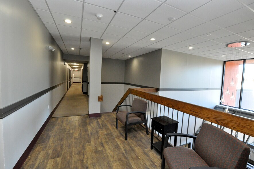 210 Ark Rd, Mount Laurel, NJ à louer - Hall d’entrée – Image 3 sur 4