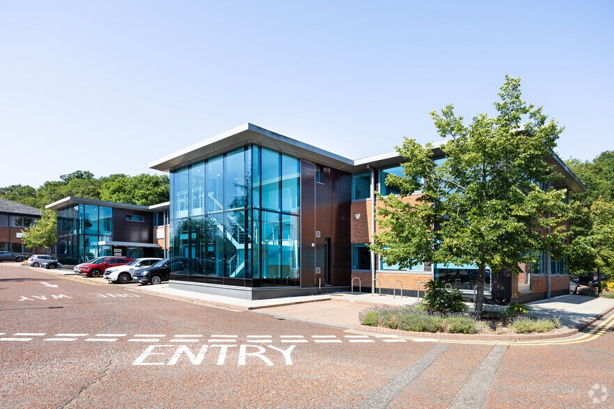 Crockford Ln, Chineham à louer - Photo principale – Image 1 sur 2