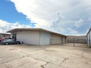 11437 Todd St, Houston, TX à louer Photo de l’immeuble– Image 1 sur 5