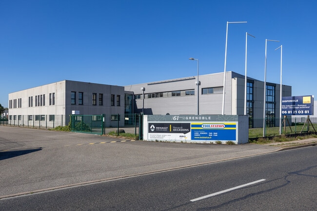 Plus de détails pour Local d'activités à louer