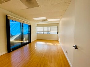 520 S Sepulveda Blvd, Los Angeles, CA à louer Photo intérieure– Image 1 sur 1