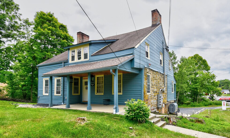 967 Little Britain Rd, New Windsor Township, NY à vendre - Photo de l’immeuble – Image 2 sur 38