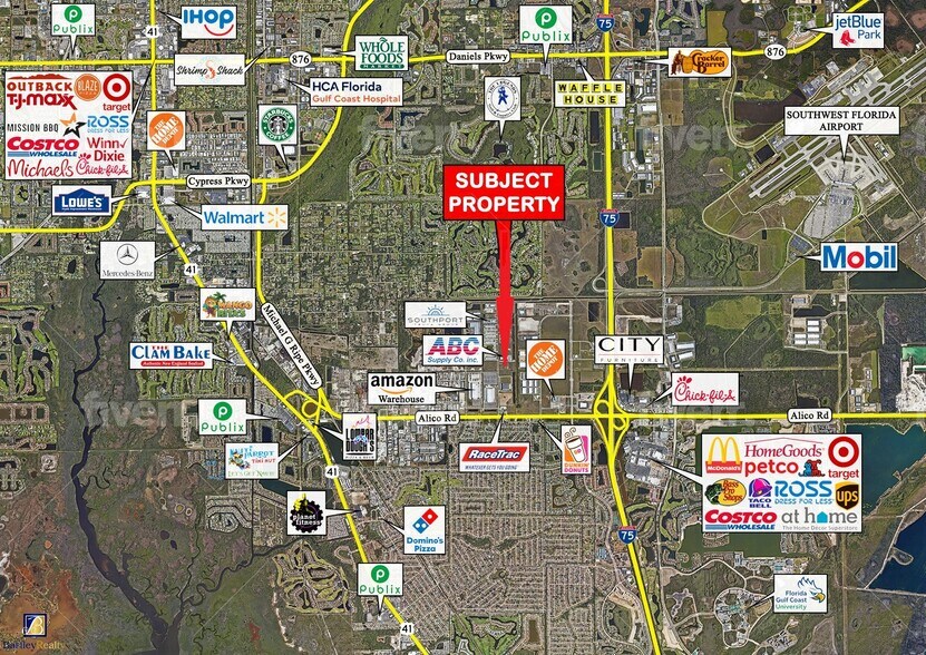 16221 Lee Rd, Fort Myers, FL à louer - Photo de l’immeuble – Image 3 sur 7