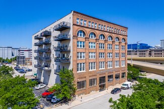 Plus de détails pour 413 N 2nd St, Milwaukee, WI - Logement à vendre
