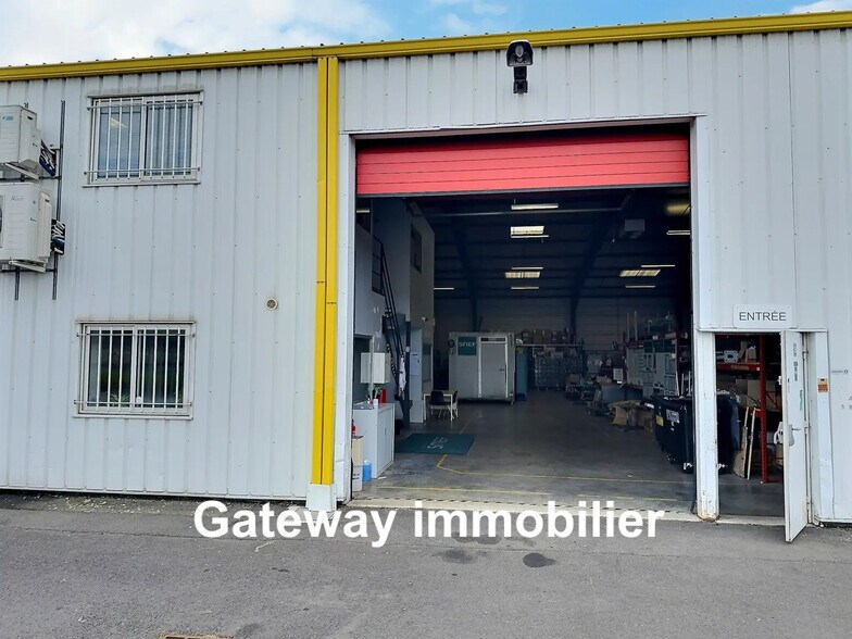 Industriel/Logistique dans COURNON-D'AUVERGNE à louer - Photo de l’immeuble – Image 2 sur 16