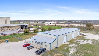 Plus de détails pour 685 Corgey Rd, Pleasanton, TX - Industriel/Logistique à louer