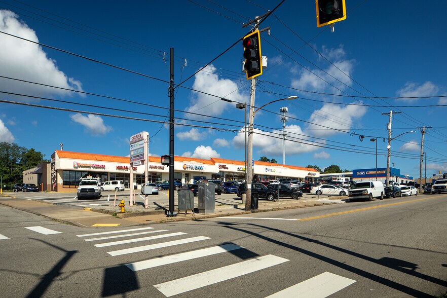 2134-2158 Brownsville Rd, Pittsburgh, PA à louer - Photo de l’immeuble – Image 2 sur 7