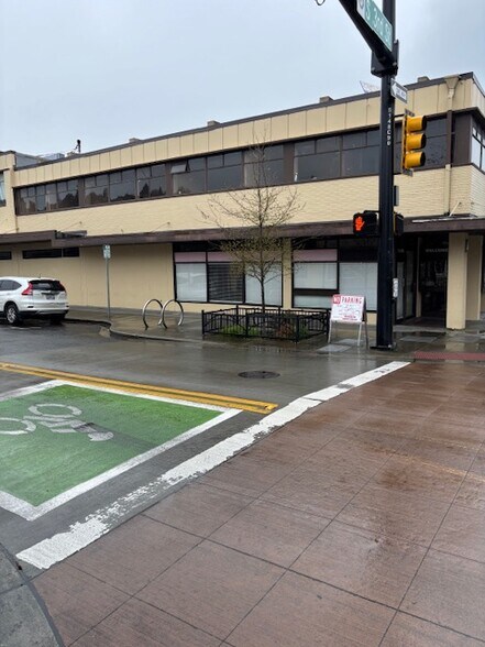 825 S 3rd St, Renton, WA à louer - Photo de l’immeuble – Image 3 sur 3