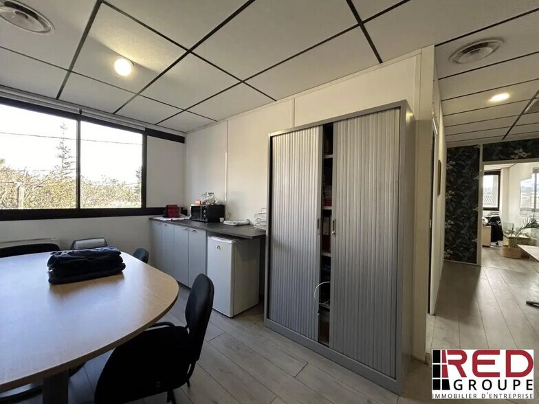 Bureau dans Aix-en-Provence à louer - Photo de l’immeuble – Image 3 sur 5