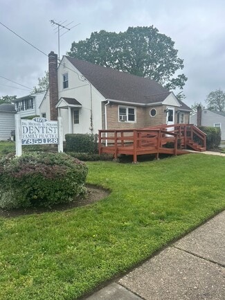 Plus de détails pour 1173 Bellmore Rd, North Bellmore, NY - Bureau à vendre