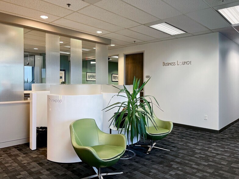 4711 Yonge St, Toronto, ON à louer - Photo intérieure – Image 3 sur 14