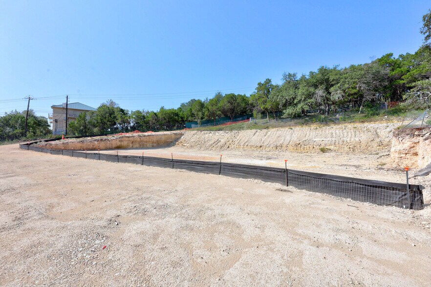 7901 Farm To Market Road 2222, Austin, TX à vendre - Photo de la construction – Image 3 sur 12