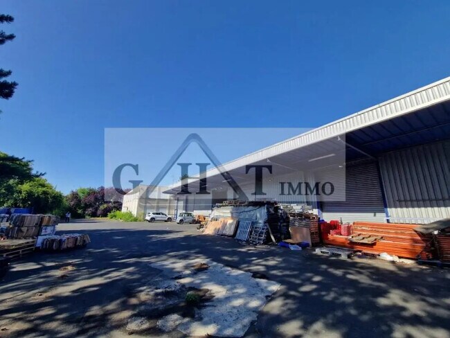 Plus de détails pour Bureau, Industriel/Logistique à louer