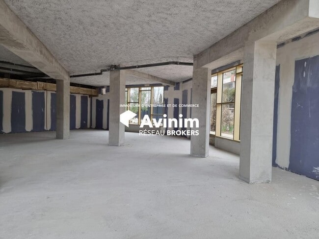 Plus de détails pour Local commercial à vendre