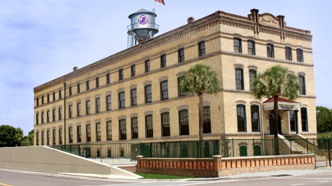 1403 N Howard Ave, Tampa, FL à louer Photo principale– Image 1 sur 7