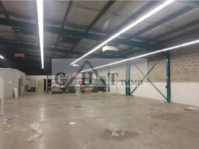Industriel/Logistique dans Montgeron à vendre - Photo intérieure – Image 3 sur 5
