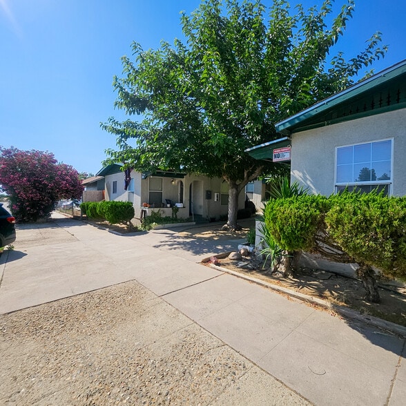 305 Warren St, Taft, CA à vendre - Photo de l’immeuble – Image 3 sur 4