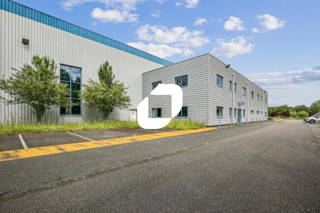 Plus de détails pour 10 Rue Georges Cuvier, Orléans - Bureau, Industriel/Logistique à louer