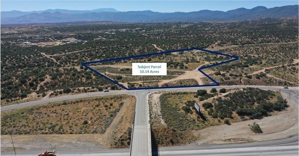 Mariposa Rd, Hesperia, CA à vendre - Photo de l’immeuble – Image 2 sur 4
