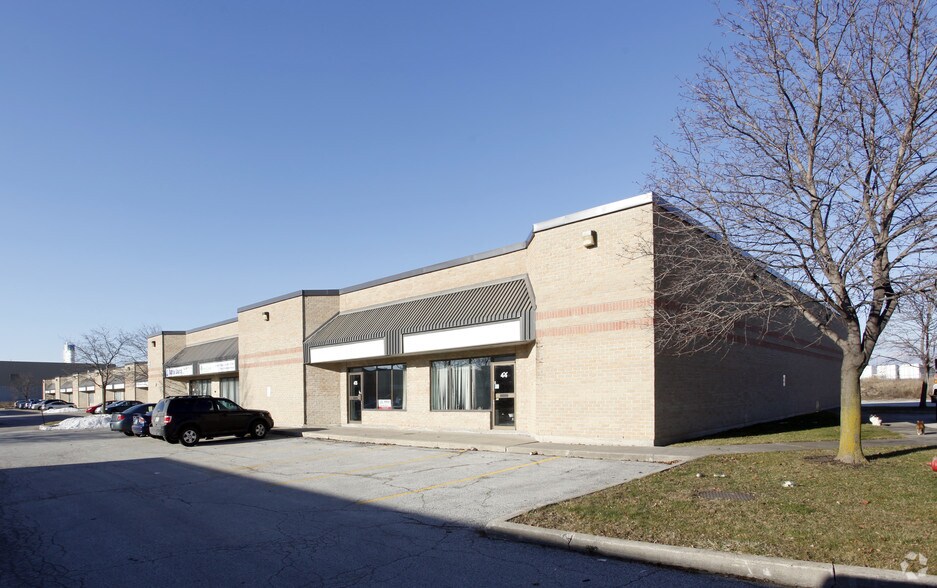 2500 Williams Pky, Brampton, ON à louer - Photo de l’immeuble – Image 2 sur 5