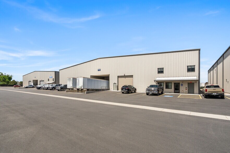 209 Yukon Ln, Belgrade, MT à louer - Photo de l’immeuble – Image 1 sur 18