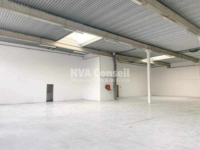 Plus de détails pour 4 Avenue Du Gros Chene, Éragny - Industriel/Logistique à louer