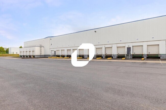 Plus de détails pour Industriel/Logistique à louer