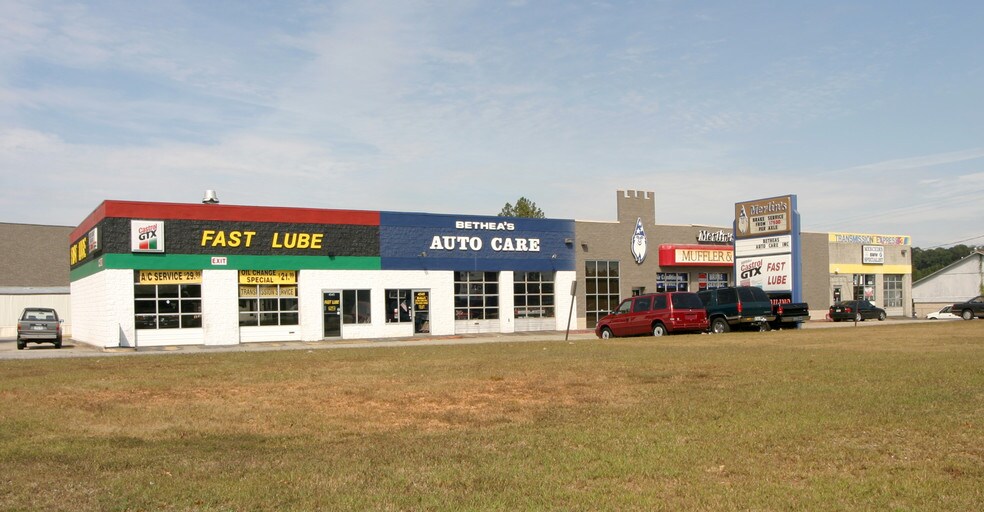 4545 Lawrenceville Hwy NW, Lilburn, GA à vendre - Photo de l’immeuble – Image 2 sur 6