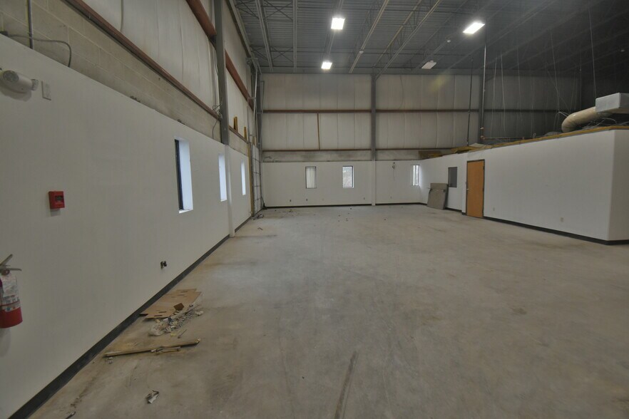 378 Page St, Stoughton, MA à vendre - Photo intérieure – Image 2 sur 9