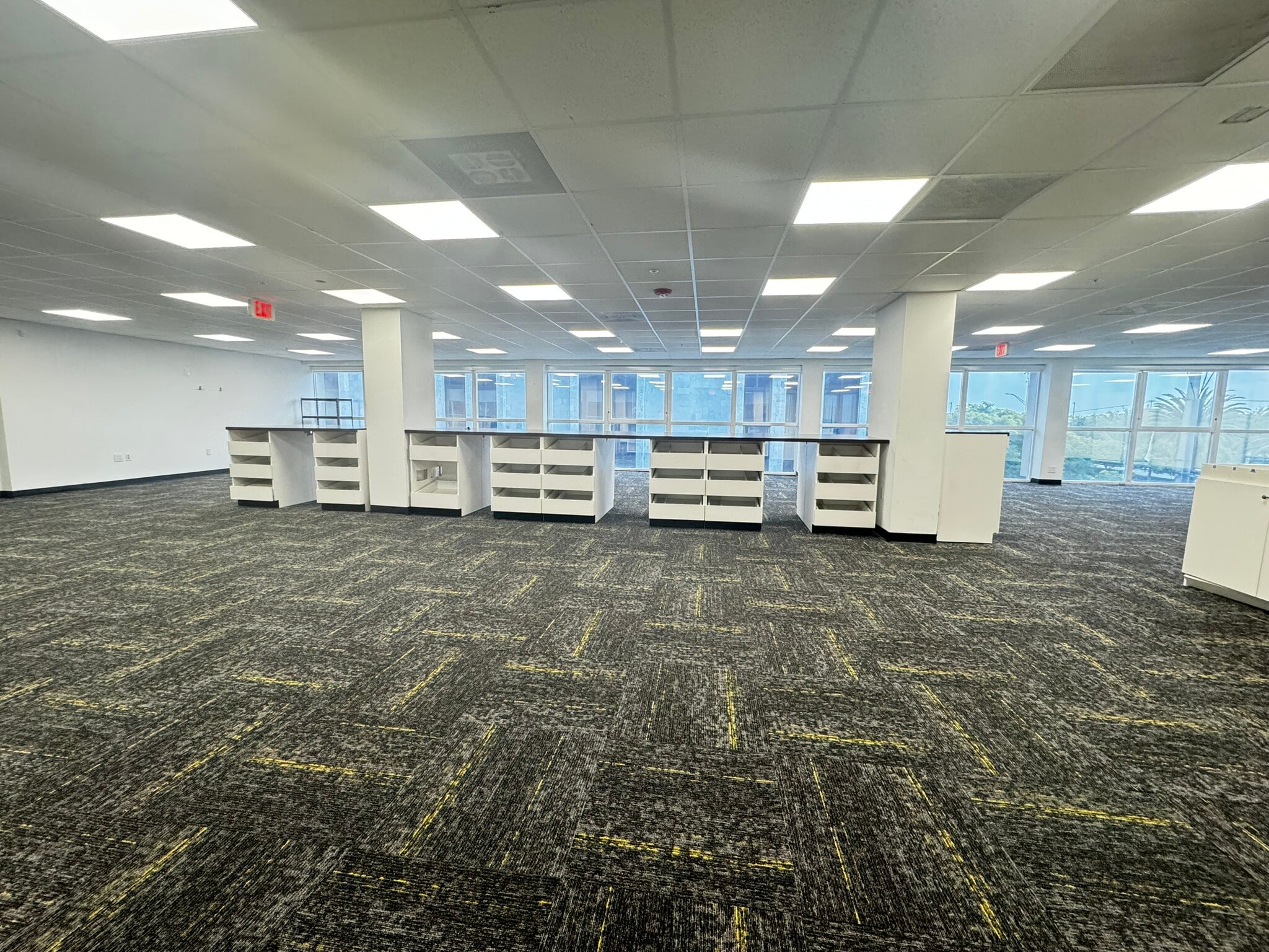 1400 NW 107th Ave, Miami, FL à vendre Photo de l’immeuble– Image 1 sur 17