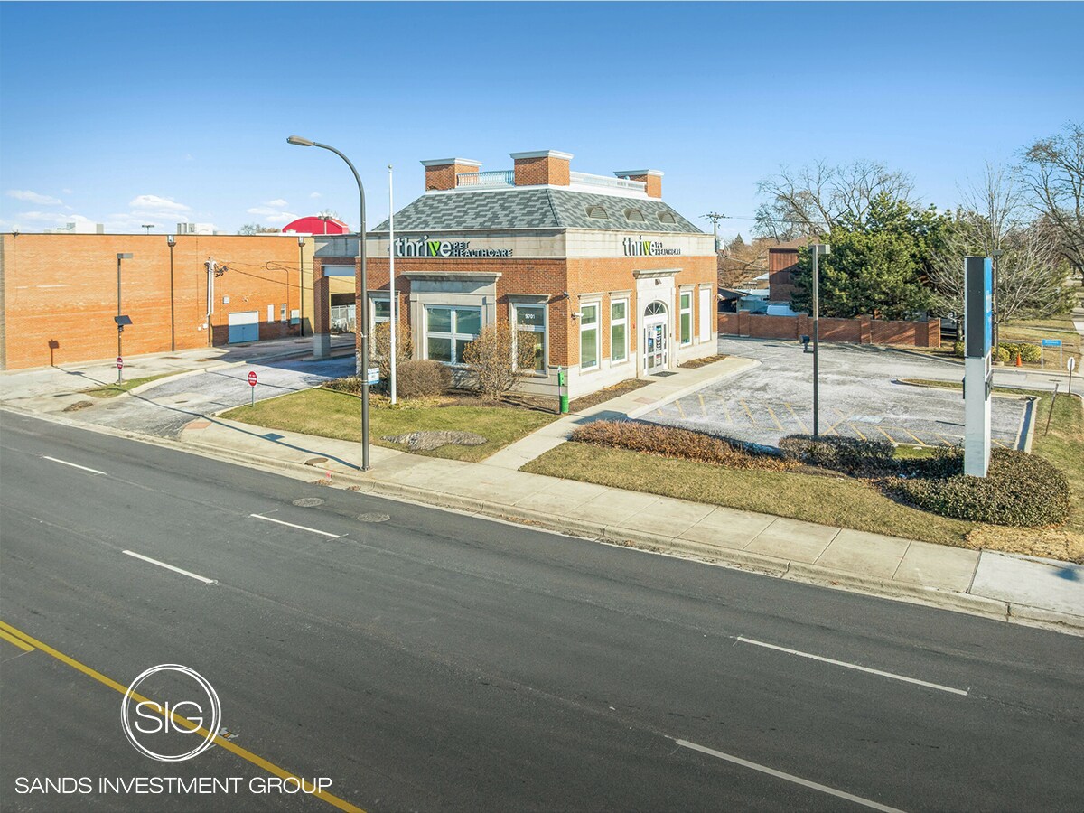 99701 S Cicero Ave, Oak Lawn, IL à vendre Photo principale– Image 1 sur 6