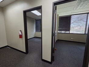 11498 Luna Rd, Farmers Branch, TX à louer Photo intérieure– Image 2 sur 8