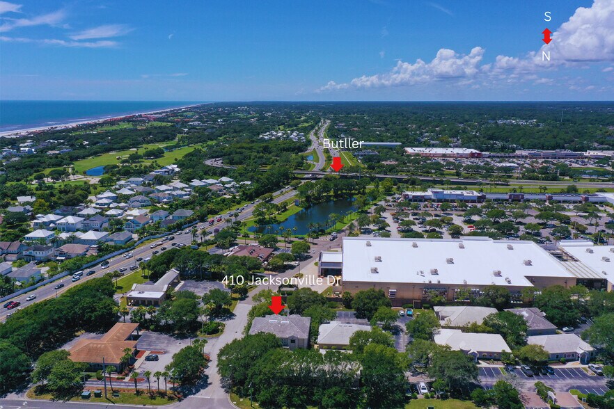 410 Jacksonville Dr, Jacksonville Beach, FL à vendre - Photo de l’immeuble – Image 2 sur 10
