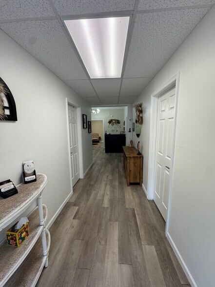 244 E Graves Ave, Orange City, FL à louer - Photo de l’immeuble – Image 3 sur 75