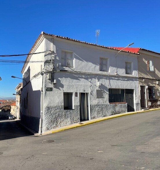 Immeuble residentiel dans Campo Real, Madrid à vendre - Photo de l’immeuble – Image 1 sur 4