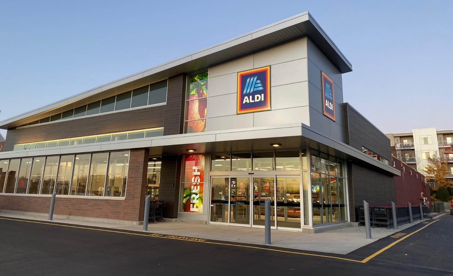 3021-3039 E Michigan Ave, Jackson, MI à vendre Photo principale– Image 1 sur 11