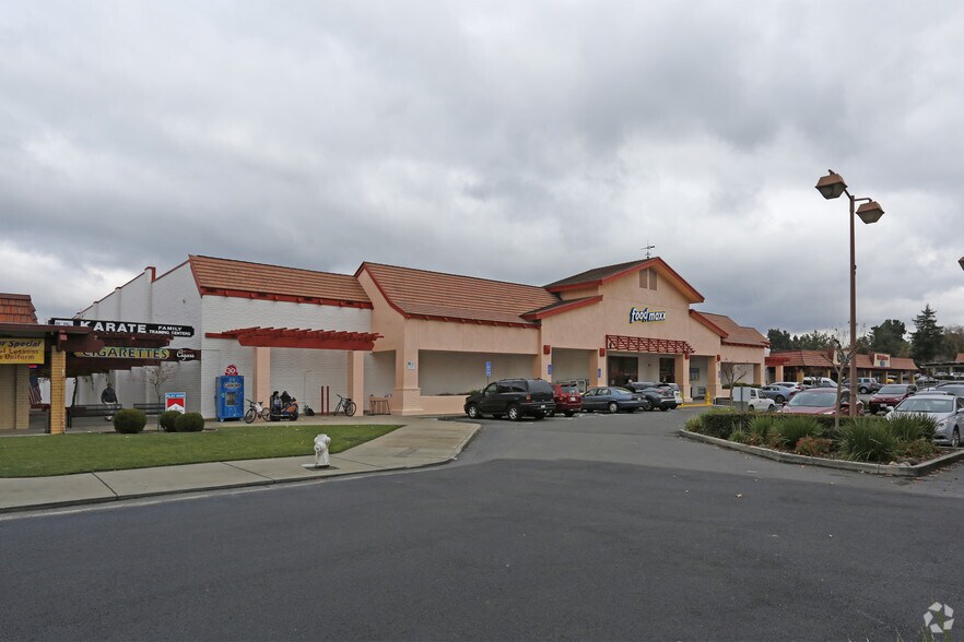 4505 Clayton Rd, Concord, CA à louer - Photo principale – Image 2 sur 9