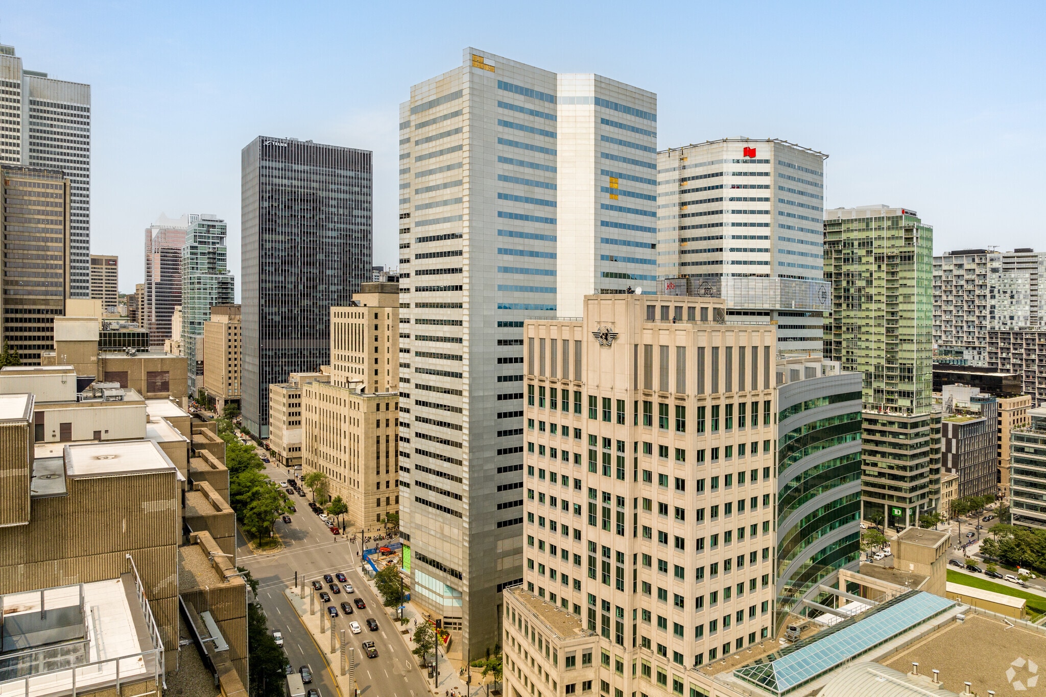 1001 Boul Robert-Bourassa, Montréal, QC à louer Photo principale– Image 1 sur 7