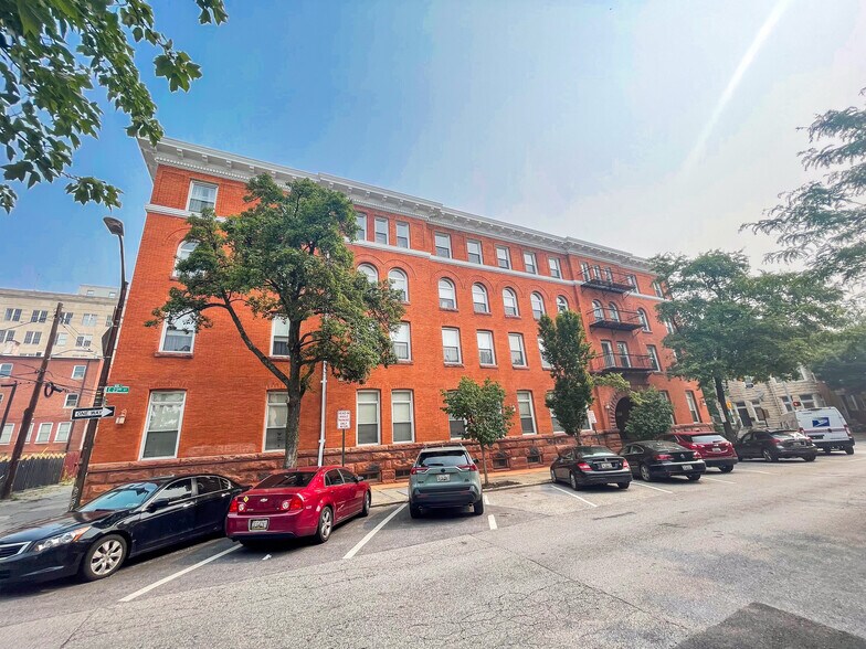 2300 N Calvert St, Baltimore, MD à vendre - Photo de l’immeuble – Image 1 sur 14