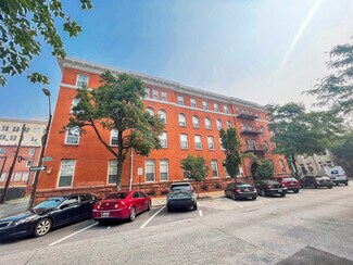 Plus de détails pour 2300 N Calvert St, Baltimore, MD - Logement à vendre