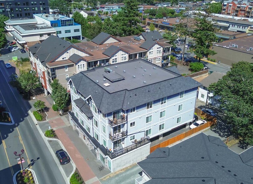 2835 Peatt Rd, Victoria, BC à vendre - Photo de l’immeuble – Image 2 sur 4
