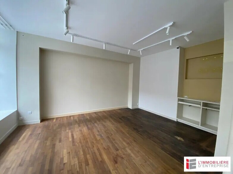 Local commercial dans Rennes à louer - Photo de l’immeuble – Image 3 sur 5