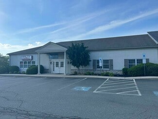 Plus de détails pour 4225 Main St, Elverson, PA - Local commercial à louer