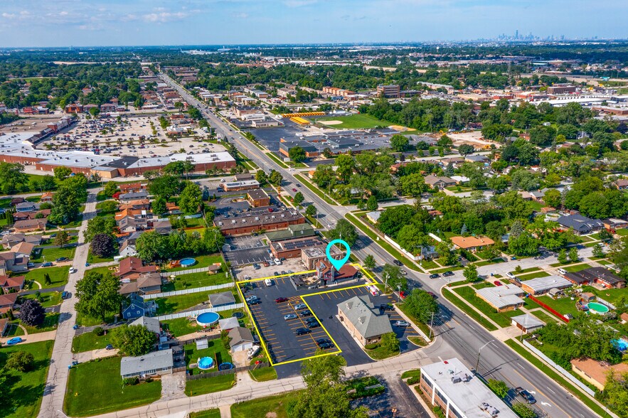 9750 S Roberts Rd, Palos Hills, IL à vendre - Photo de l’immeuble – Image 2 sur 26
