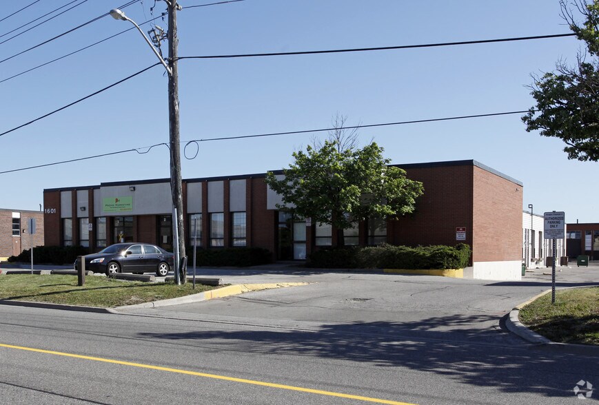 1601 Matheson Blvd, Mississauga, ON à louer - Photo de l’immeuble – Image 2 sur 4